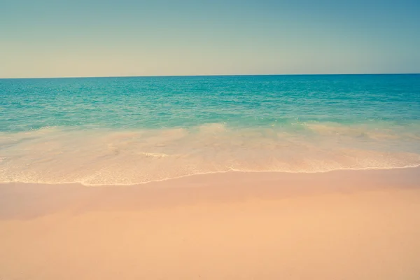 Hermosa playa y mar — Foto de Stock