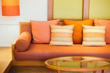 Kanepe dekorasyon yastık