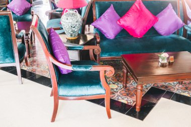 Yastıklar kanepe ve sandalye