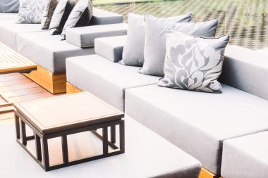 Kanepe yastık ve sandalye