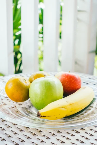 Fresh fruit in plate — Stock Photo, Image