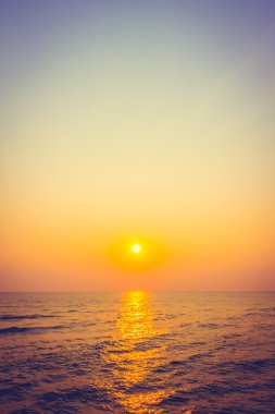 günbatımı ve deniz arkaplanı 