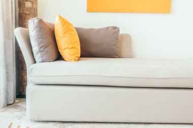 Kanepe dekorasyon yastık