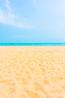 Güzel boş kum plaj