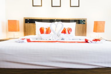 Romantik güzel lüks yatak dekorasyon