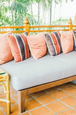 Kanepe dekorasyon yastık