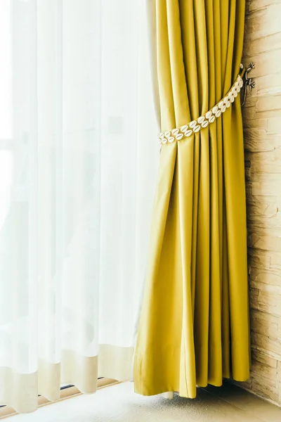 Krásné luxusní okna závěsy — Stock fotografie