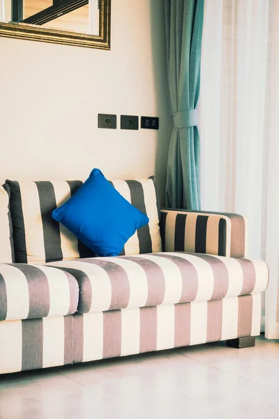 Belo sofá de luxo — Fotografia de Stock