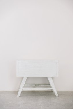 Boş beyaz masa