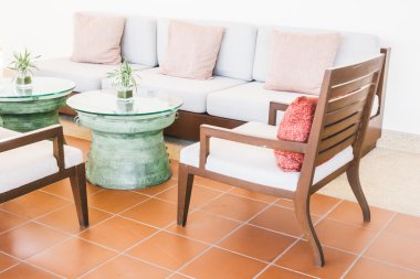 Yastıklar kanepe ve sandalye