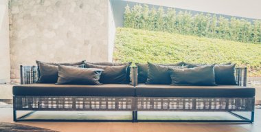 Modern sandalye ve masa