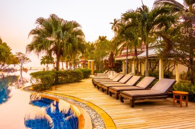 Günbatımı kez Resort'ta yüzme havuzu