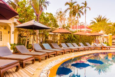 Günbatımı kez Resort'ta yüzme havuzu