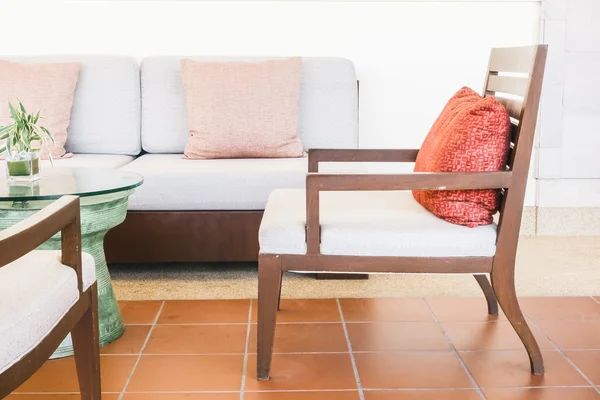 Kuddar soffa och stol — Stockfoto