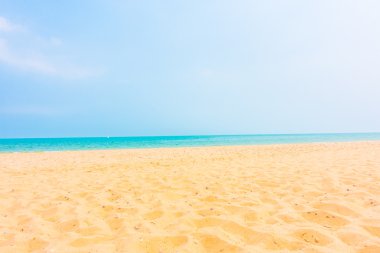 Güzel boş kum plaj