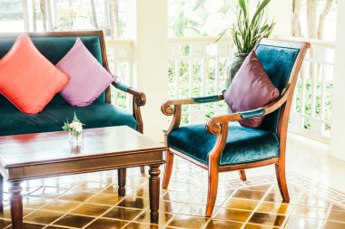 Yastıklar kanepe ve sandalye