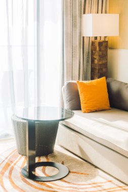 Kanepe dekorasyon yastık