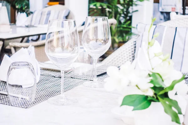 Tischdekoration im Restaurant — Stockfoto