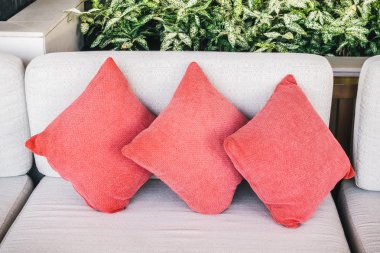 Yastıklar kanepe ve sandalye