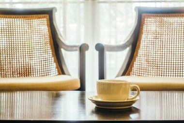 beyaz kahve fincanı