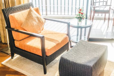 Kanepe dekorasyon yastık