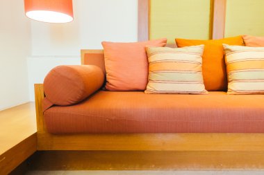 Kanepe dekorasyon yastık