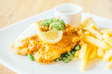 lezzetli balık ve cips