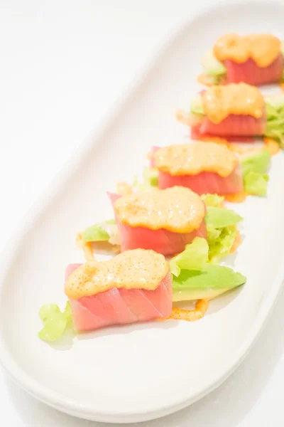 Tuna roll sushi with avocado — Stock Photo, Image