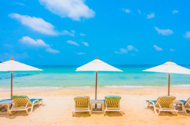 Güzel tropikal plaj ve deniz