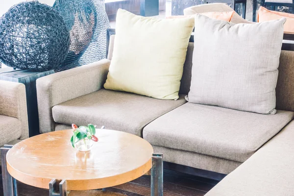 Güzel lüks ve rahat yastıklar