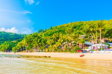 Güzel tropikal plaj ve deniz