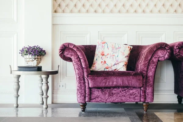 Gyönyörű luxus párnák a kanapén dekoráció — Stock Fotó