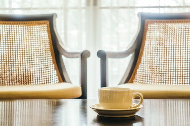 beyaz kahve fincanı