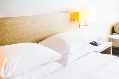 lüks ve konfor yastık yatak beyaz