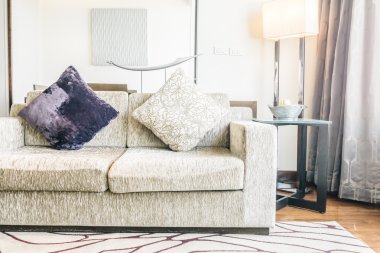 Kanepe dekorasyon yastık