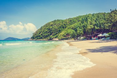 Güzel tropikal plaj ve deniz