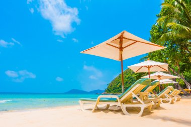 Güzel tropikal plaj ve deniz