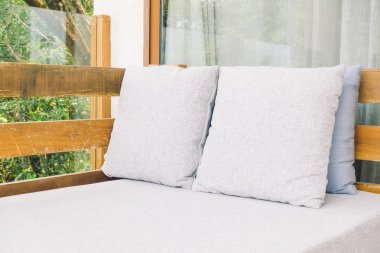 Kanepe dekorasyon yastık