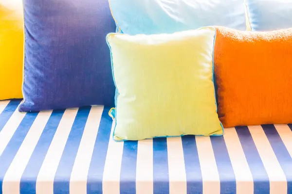 Güzel lüks yastıklar kanepe dekorasyon