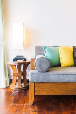 Güzel lüks yastıklar Divan