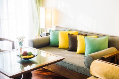 Güzel lüks yastıklar Divan