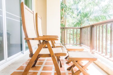 Boş sandalye balkon