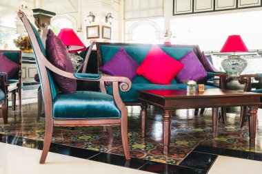 Yastıklar kanepe ve sandalye