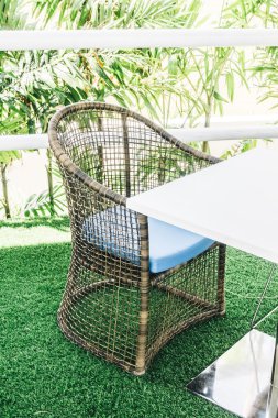 Boş sandalye ve masa Restaurant'ta