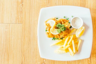 lezzetli balık ve cips