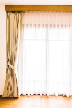 Güzel lüks pencere perdeleri