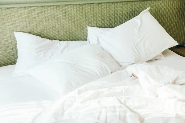 White pillows on bed — Stock Photo, Image