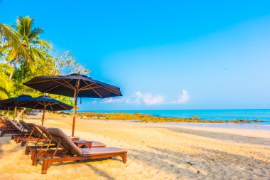 Güzel tropikal plaj ve deniz