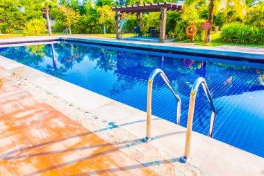 Açık Yüzme Havuzu