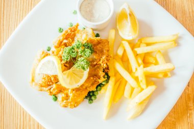 lezzetli balık ve cips